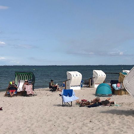 Ferienwohnung Sandkueste Mit Strandkorb & Indoor Spielplatz هايليغنهافن المظهر الخارجي الصورة