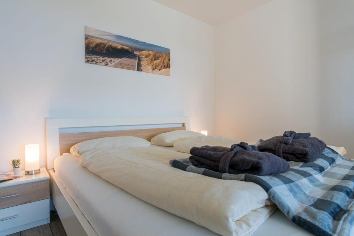 Ferienwohnung Sandkueste Mit Strandkorb & Indoor Spielplatz هايليغنهافن المظهر الخارجي الصورة