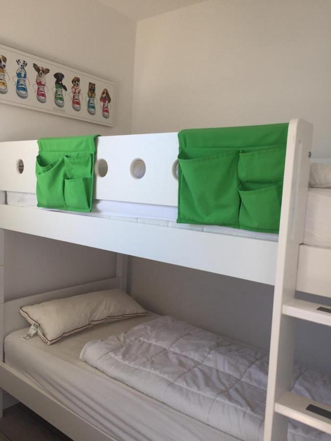 Ferienwohnung Sandkueste Mit Strandkorb & Indoor Spielplatz هايليغنهافن المظهر الخارجي الصورة